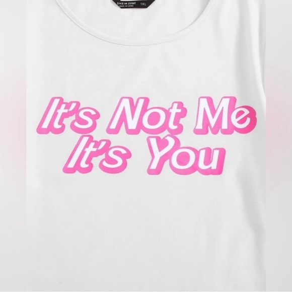 It’s not me it’s you crop tee! - Picture 2 of 4